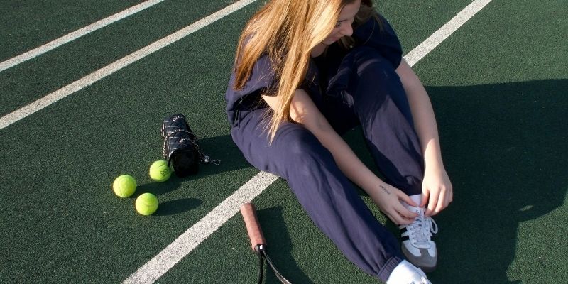 Hãng Giày Tennis Sân Cứng